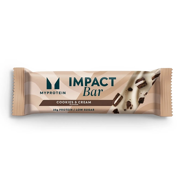 Myprotein bar Cookies and Cream Impact